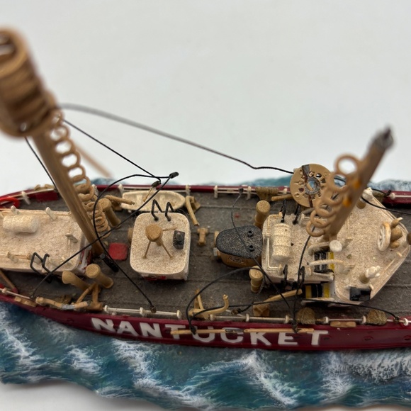 Anchor Bay Harbour Lights The Nantucket Light Vessel No. 112 Boat Figurine - Picture 13 of 16